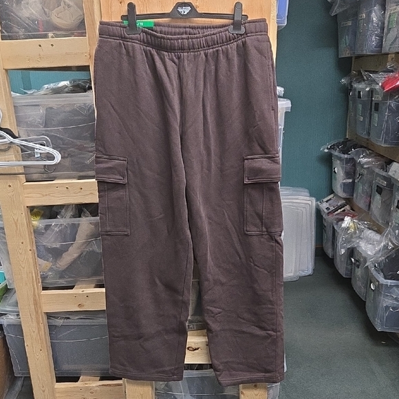 Tuff Athletics Pants - Tuff Athletics Size XL Chocolate Brown Fleece Lined Cargo Sweatpant